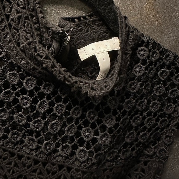 Leith Lace Detail Mock Neck Sleeveless Dress Size L - Picture 2 of 3